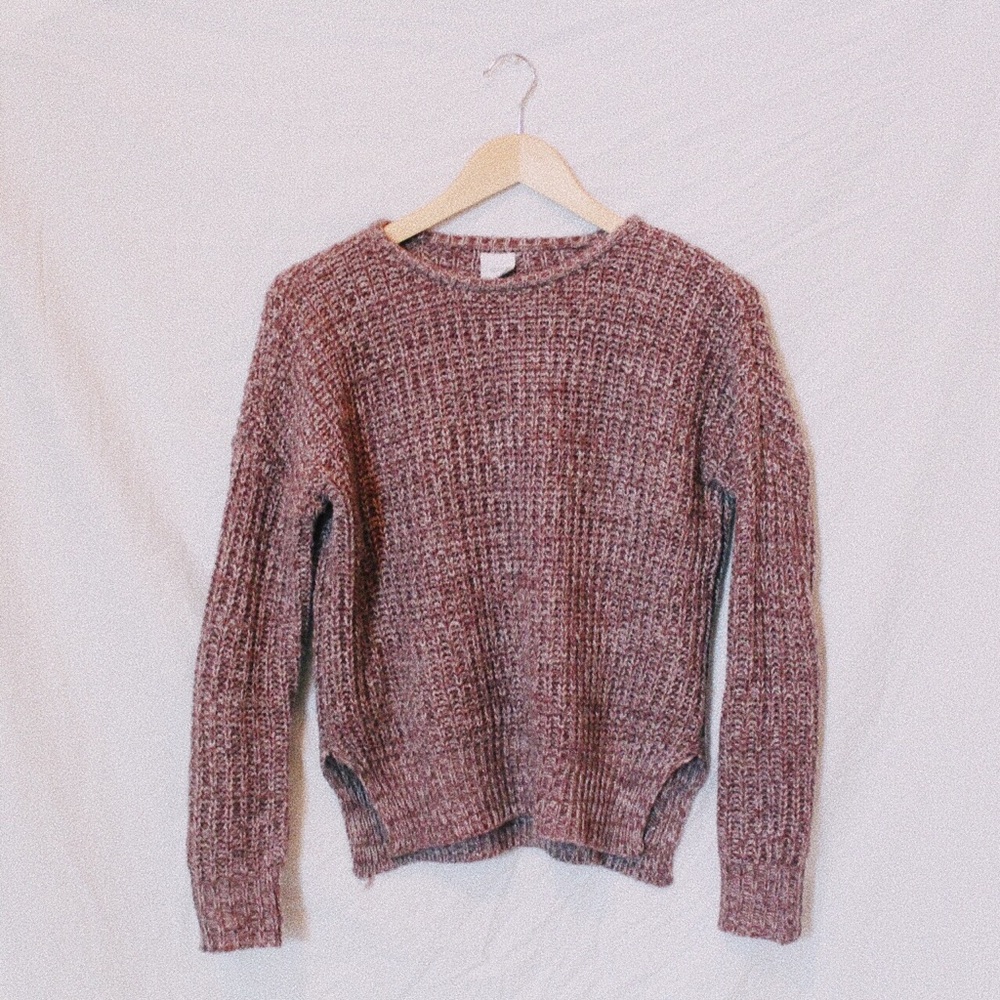 PINK/RED TILLYS SWEATER